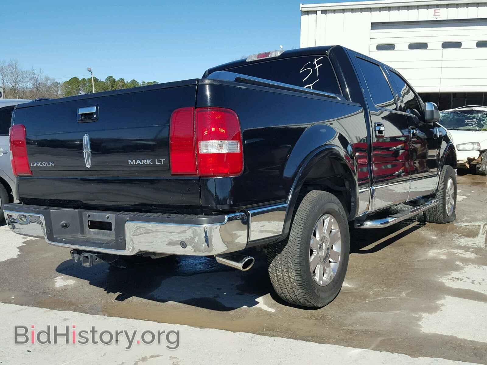 2006 LINCOLN MARK LT - VIN: 5LTPW185X6FJ04453 - Photo 4