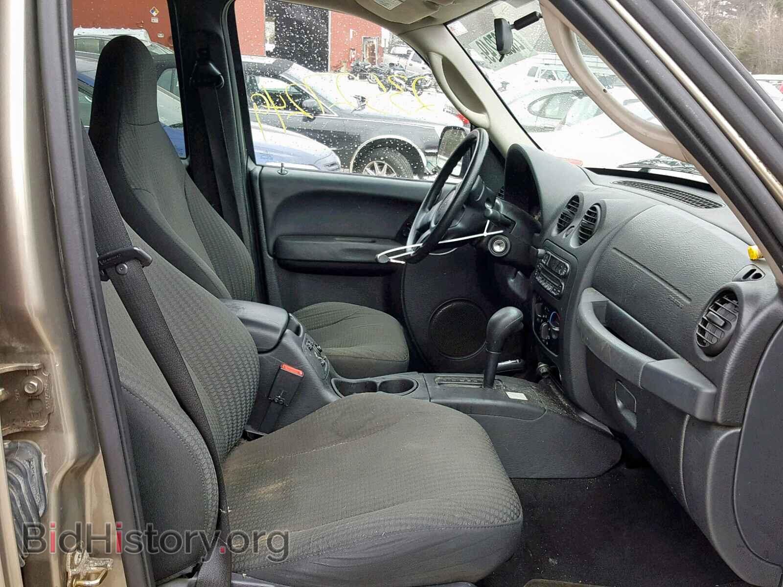 2004 JEEP LIBERTY SP - VIN: 1J4GL48K94W151449 - Фото 5