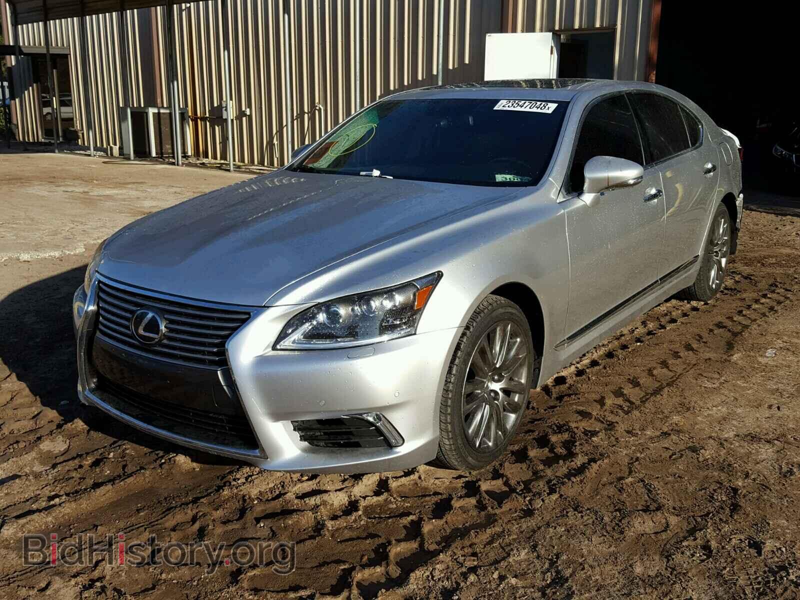 2013 LEXUS LS460 - VIN: JTHBL5EF6D5115719 - Photo 2