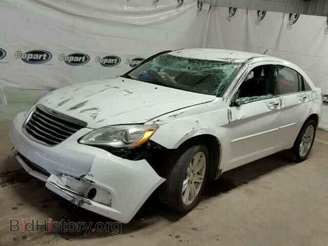 2013 CHRYSLER 200 - VIN: 1C3CCBBB3DN656804 - Фото 2