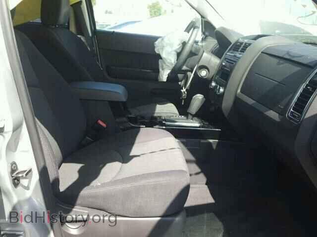 2009 MAZDA TRIBUTE - VIN: 4F2CZ02729KM01774 - Фото 5