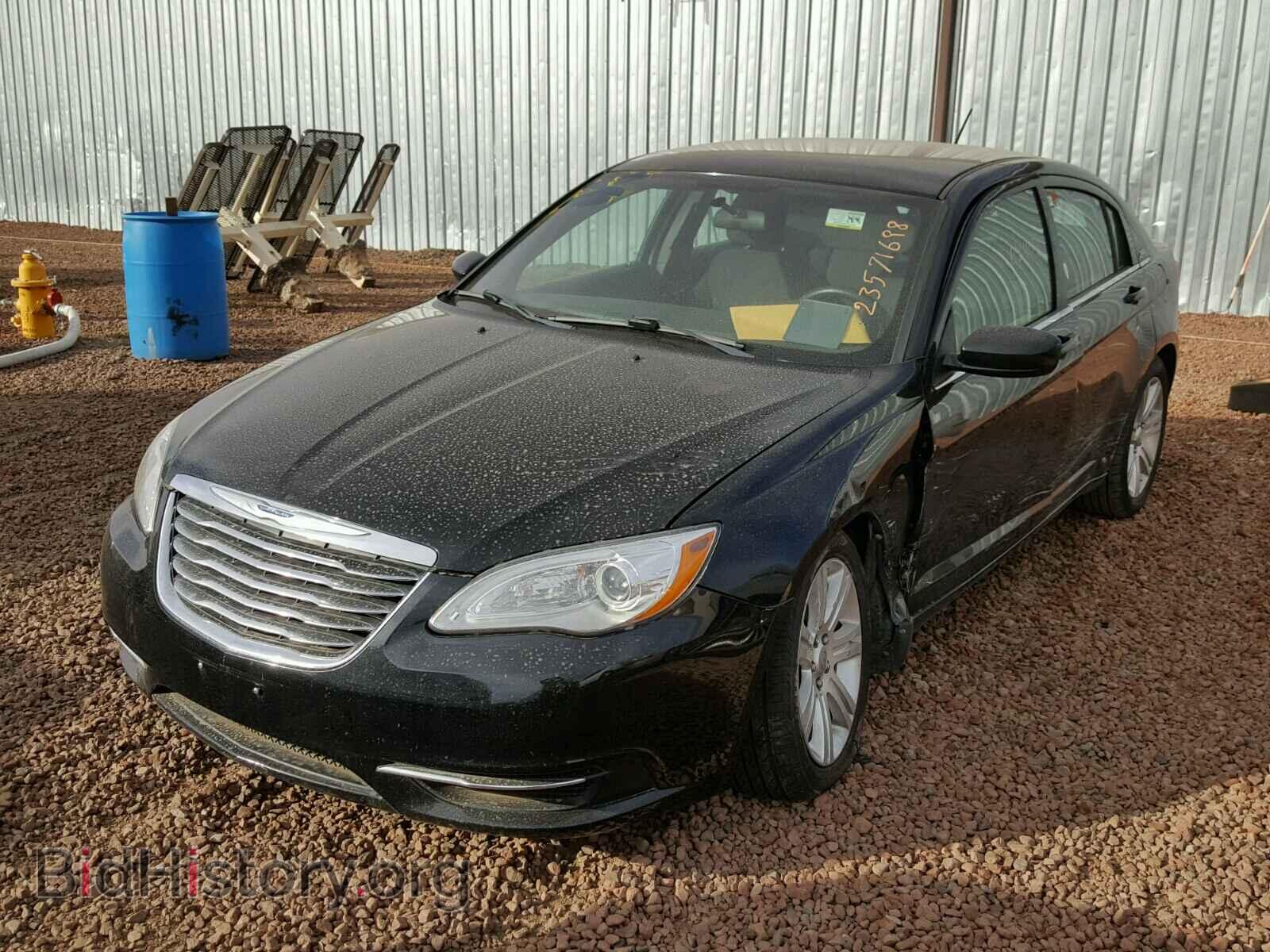 2013 CHRYSLER 200 - VIN: 1C3CCBAB6DN705656 - Photo 2
