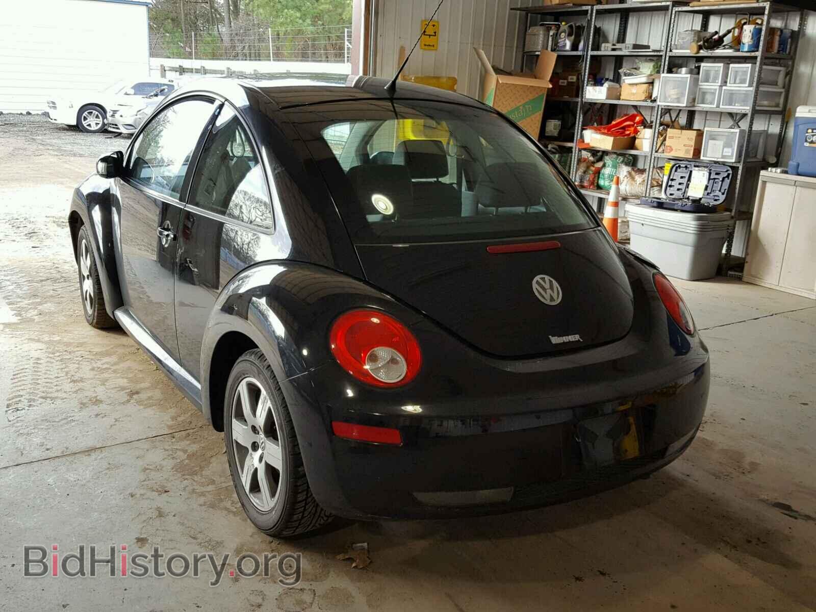 2006 VOLKSWAGEN BEETLE - VIN: 3VWPW31C56M407015 - Фото 3