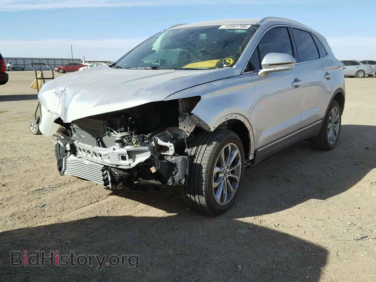 2017 LINCOLN MKC - VIN: 5LMCJ2C97HUL35821 - Photo 2