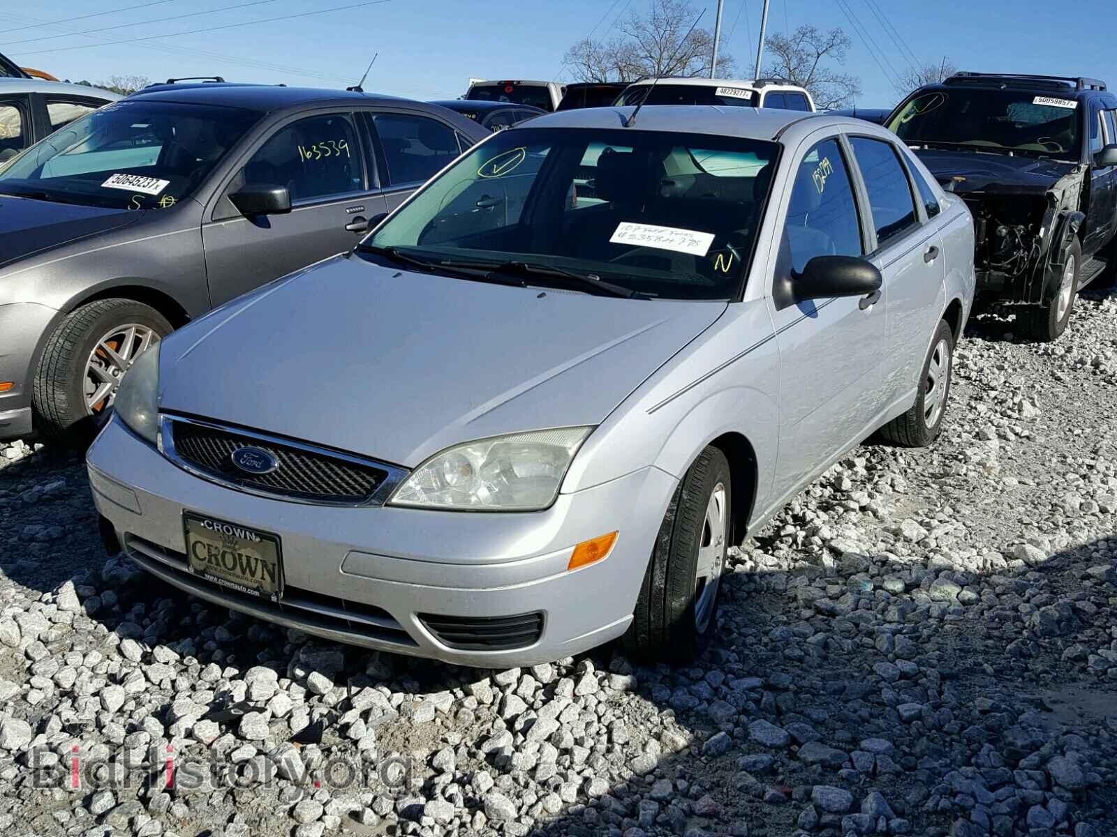2007 FORD FOCUS - VIN: 1FAFP34N97W205357 - Фото 2