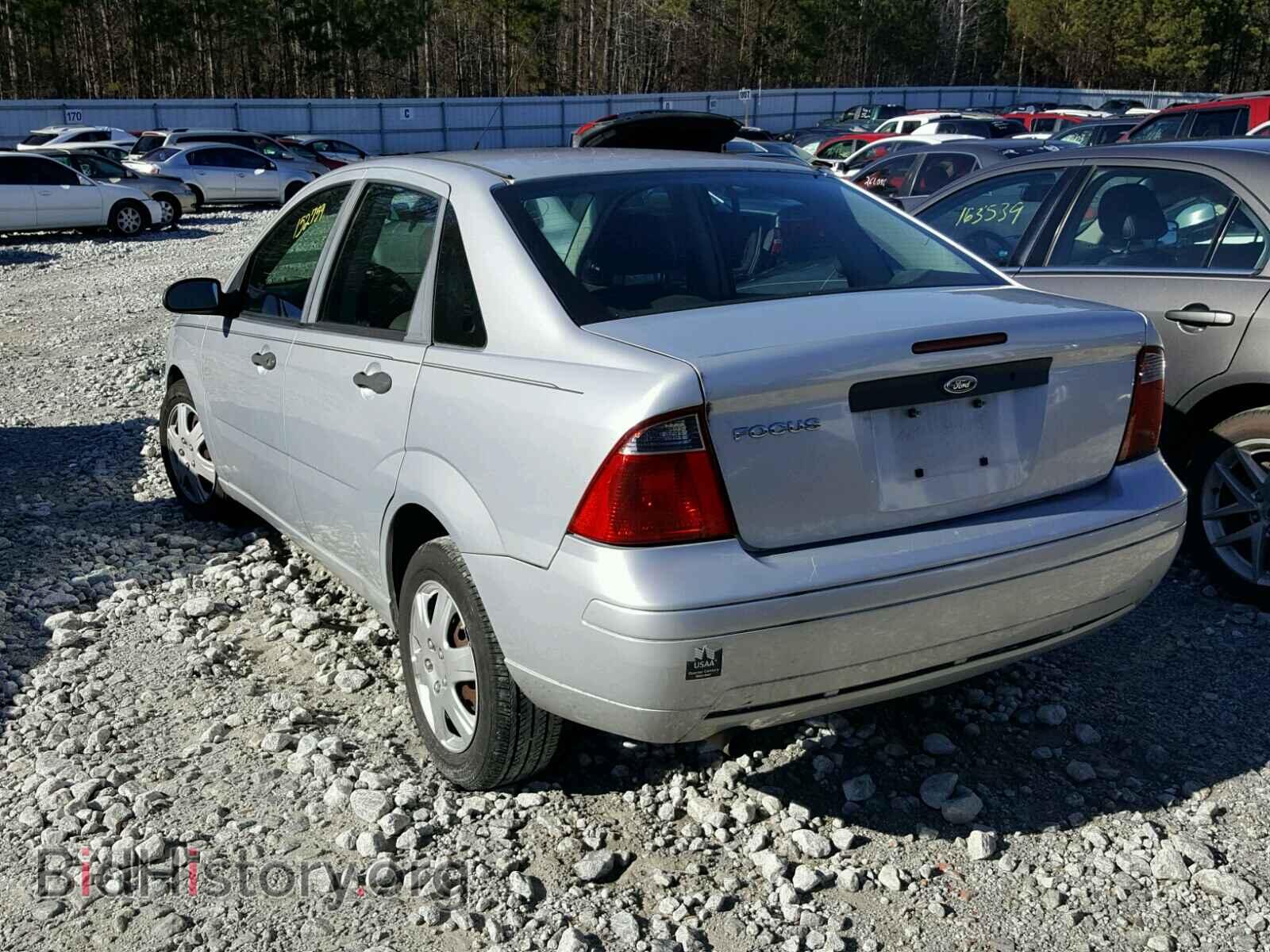 2007 FORD FOCUS - VIN: 1FAFP34N97W205357 - Фото 3