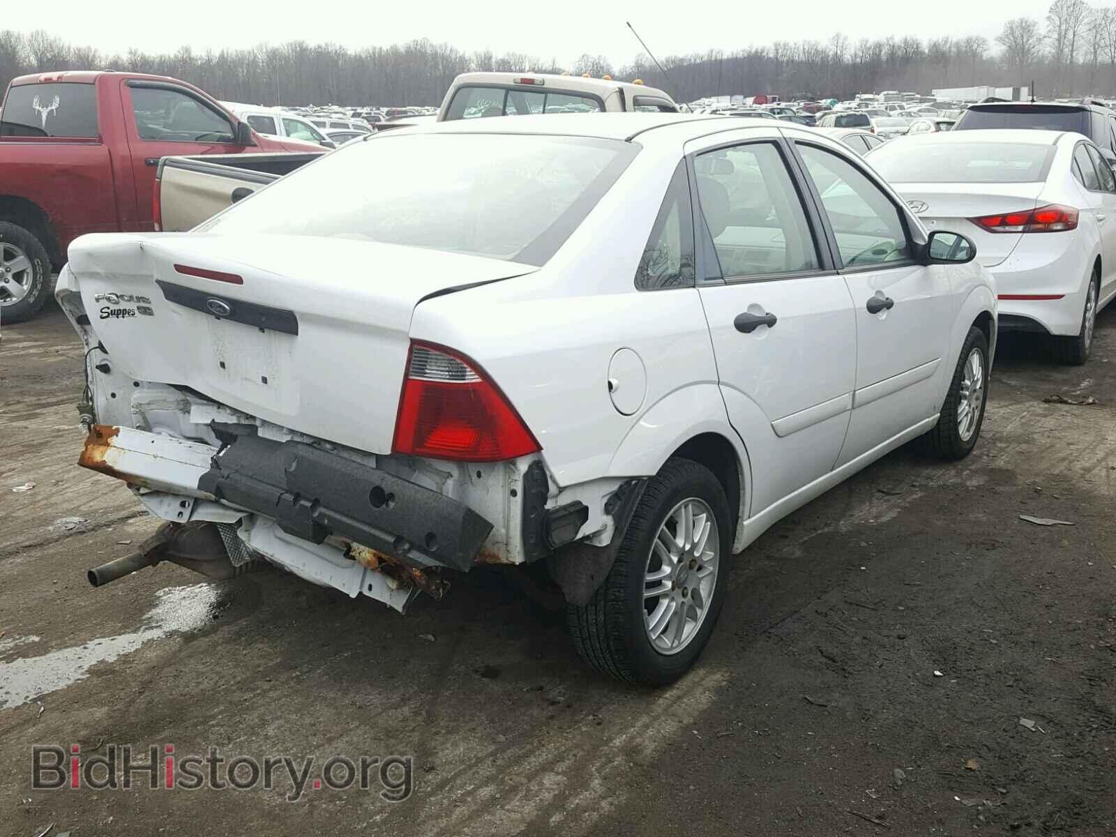 2007 FORD FOCUS - VIN: 1FAFP34N07W320493 - Фото 4