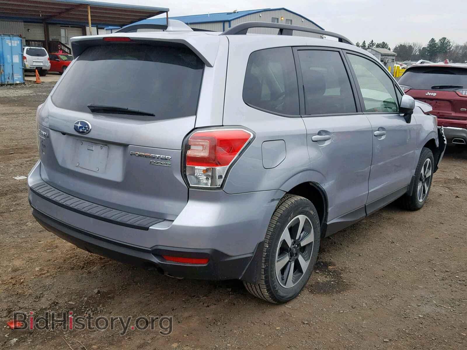2017 SUBARU FORESTER - VIN: JF2SJAEC0HH567726 - Фото 4