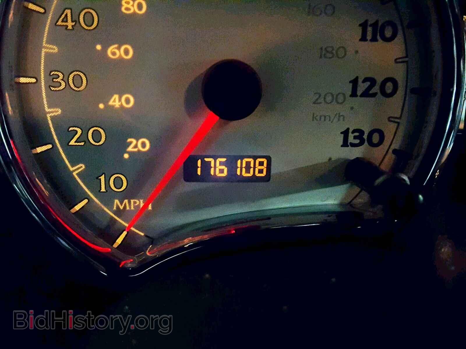 2004 SATURN VUE - VIN: 5GZCZ43D84S831134 - Фото 8