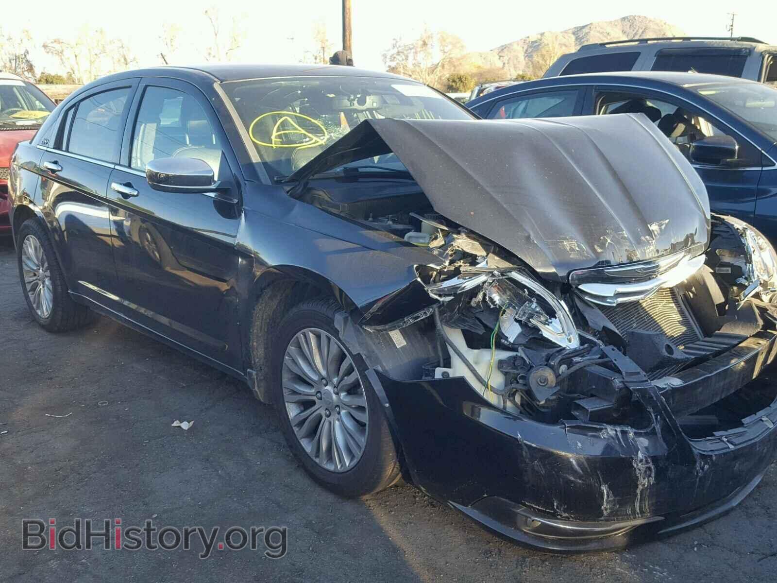 Photo 1C3BC2FBXBN581764 - CHRYSLER 200 2011