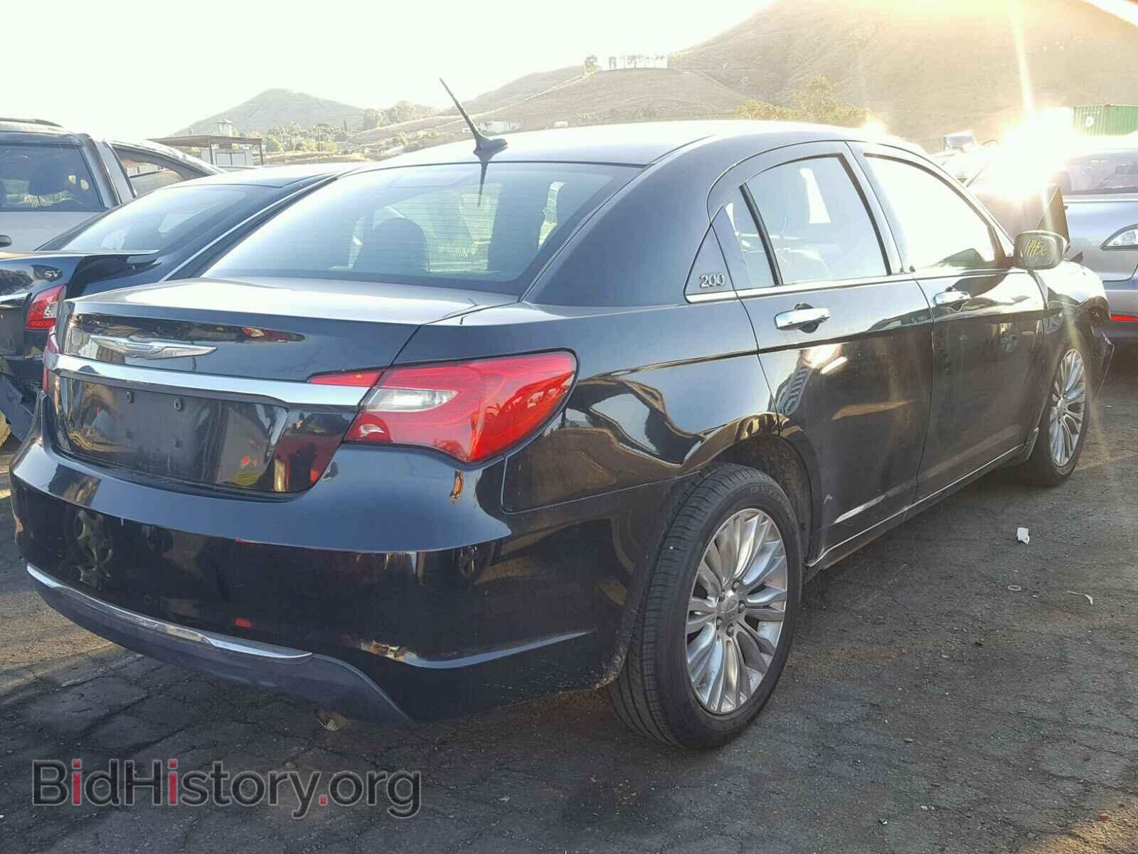 2011 CHRYSLER 200 - VIN: 1C3BC2FBXBN581764 - Фото 4