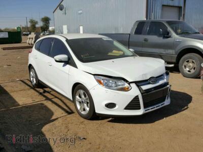 2014 Ford FOCUS Focus SE, белый — VIN 1FADP3K25EL224700, Copart