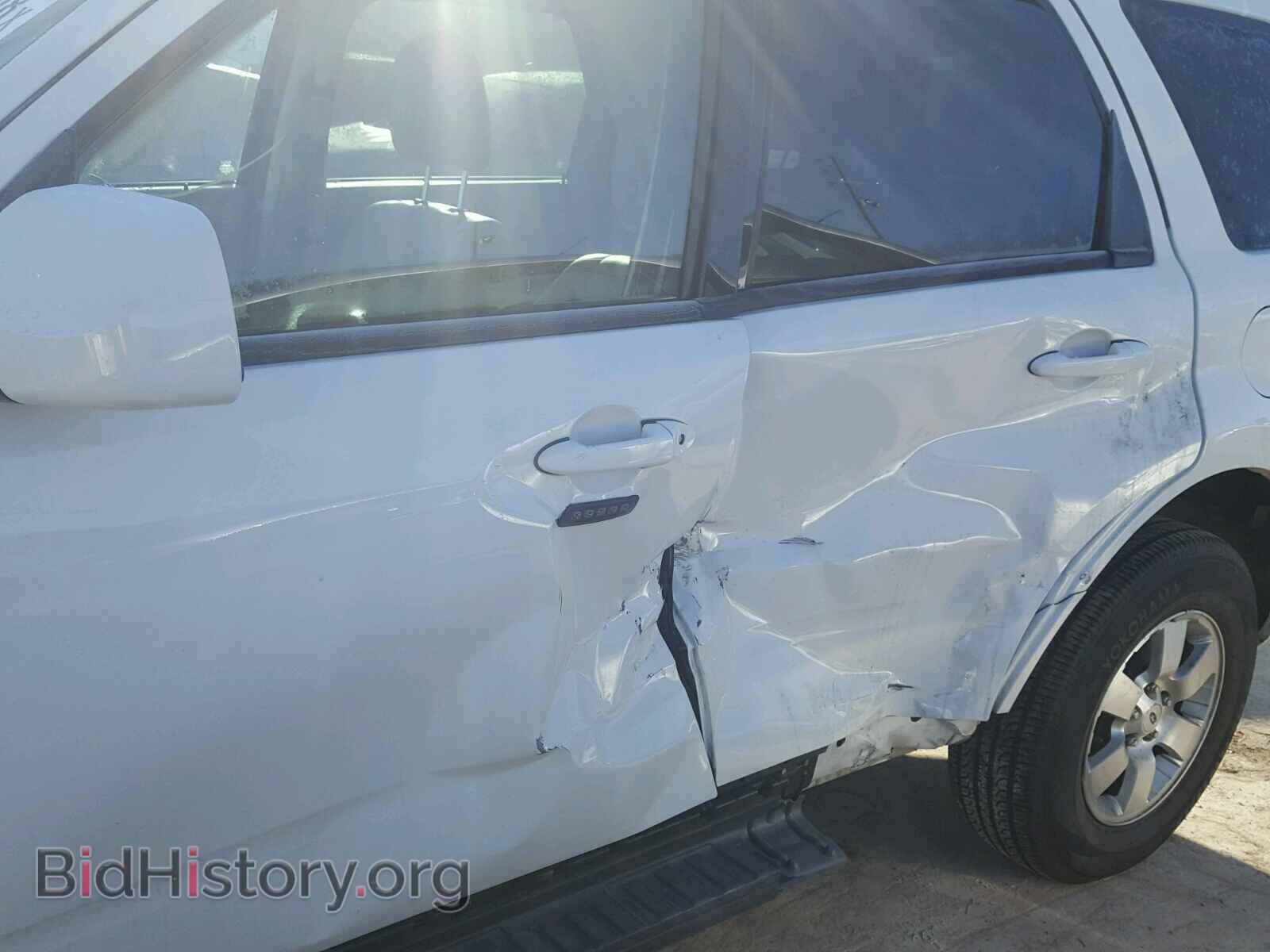 2011 FORD ESCAPE - VIN: 1FMCU9EG5BKA90633 - Фото 9