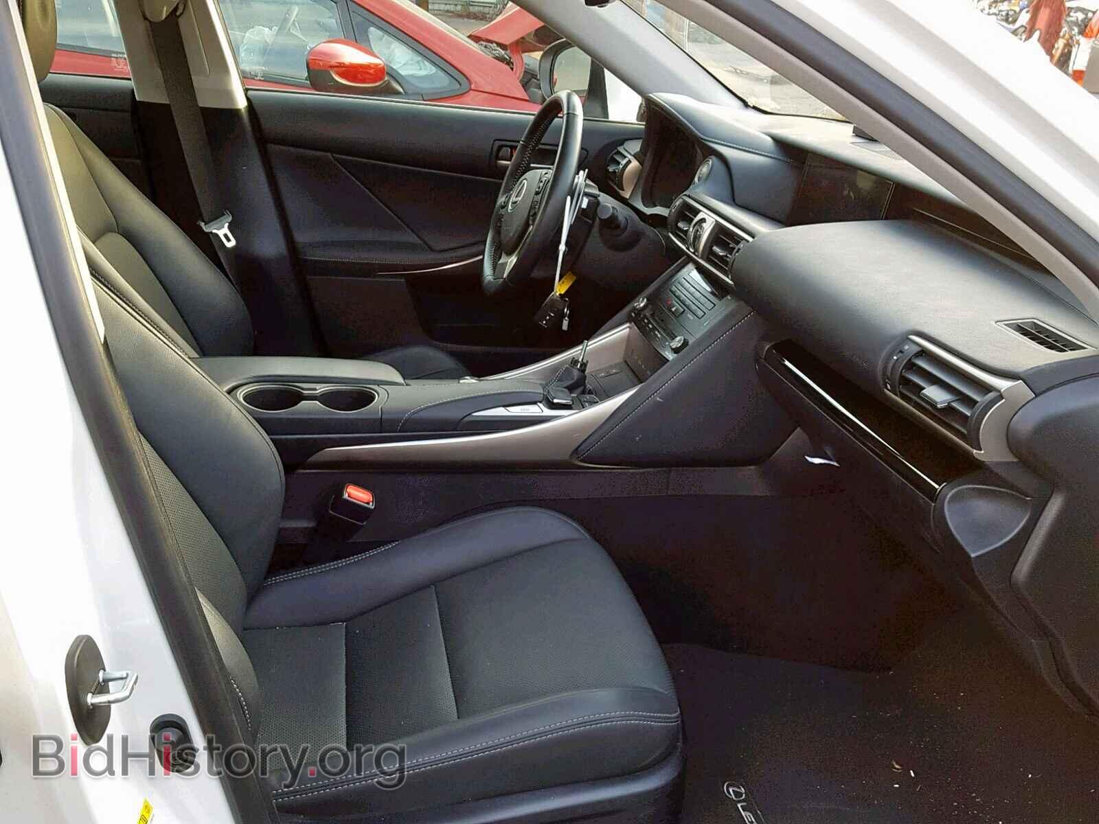 2017 LEXUS IS - VIN: JTHBA1D24H5051134 - Фото 5
