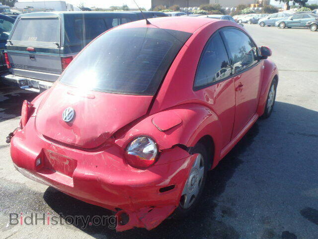 2000 VOLKSWAGEN BEETLE - VIN: 3VWCC21C5YM499196 - Фото 4
