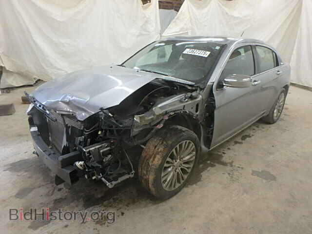 2013 CHRYSLER 200 - VIN: 1C3CCBCG2DN575397 - Фото 2