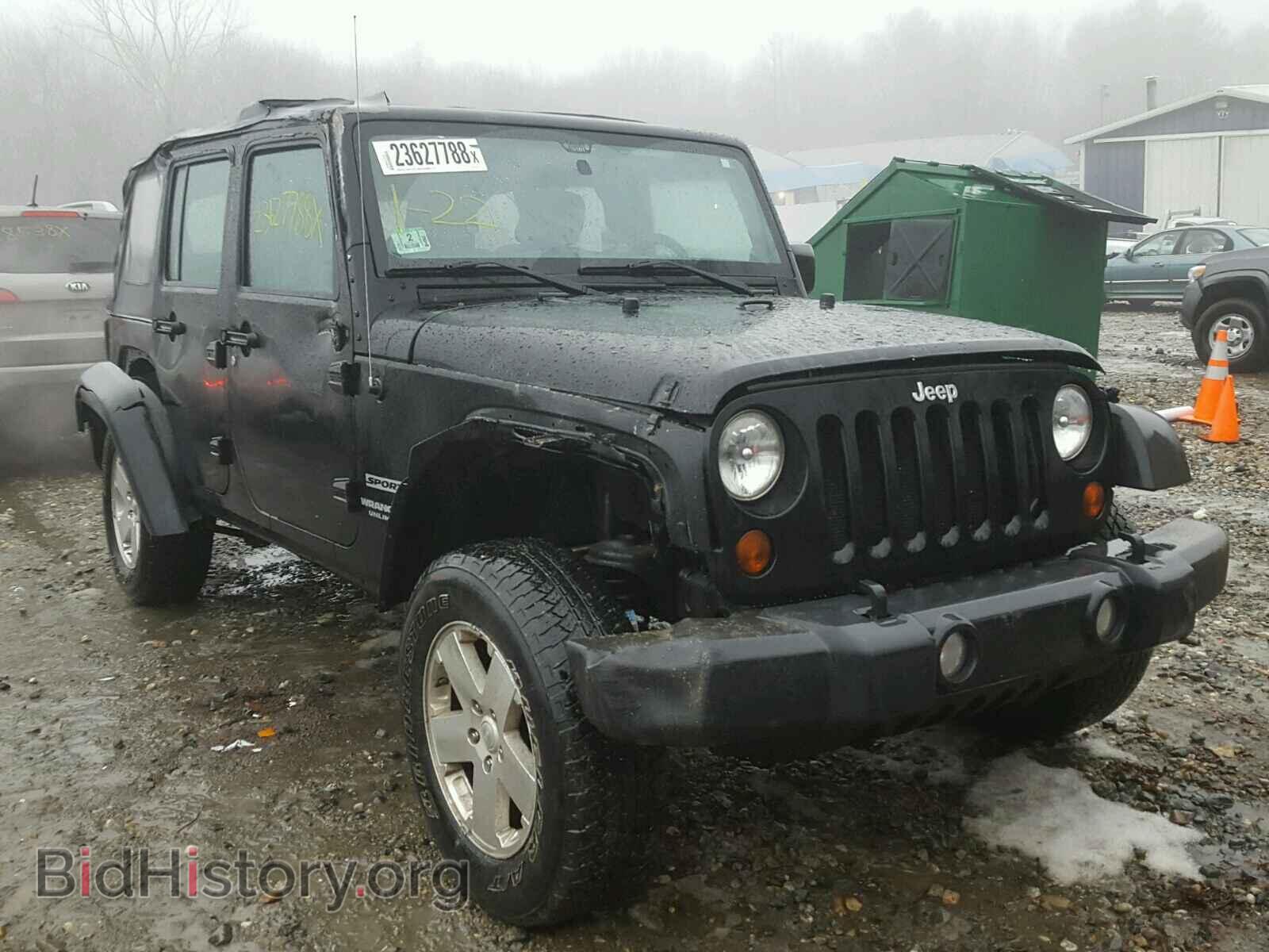 Фотография 1J4BA3H14BL628272 - JEEP WRANGLER 2011