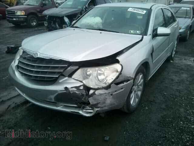 2010 CHRYSLER SEBRING - VIN: 1C3CC5FB4AN233706 - Фото 2