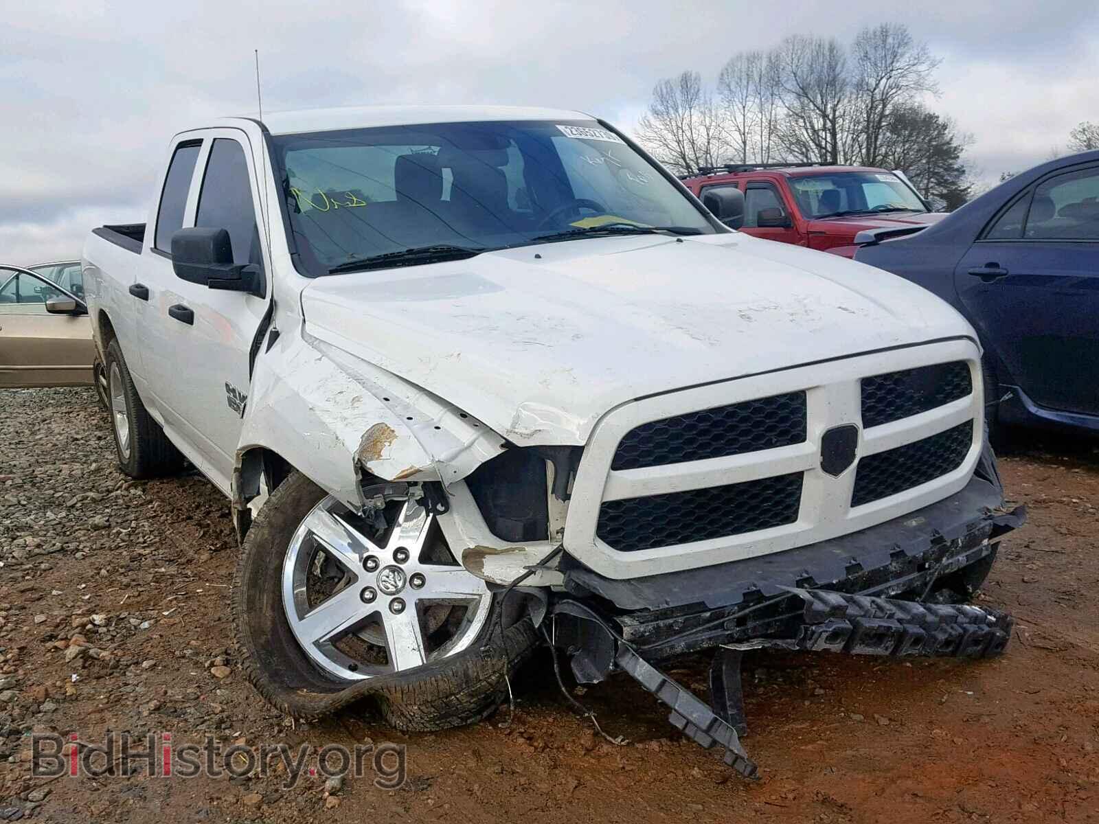 Photo  - RAM 1500 ST 2014