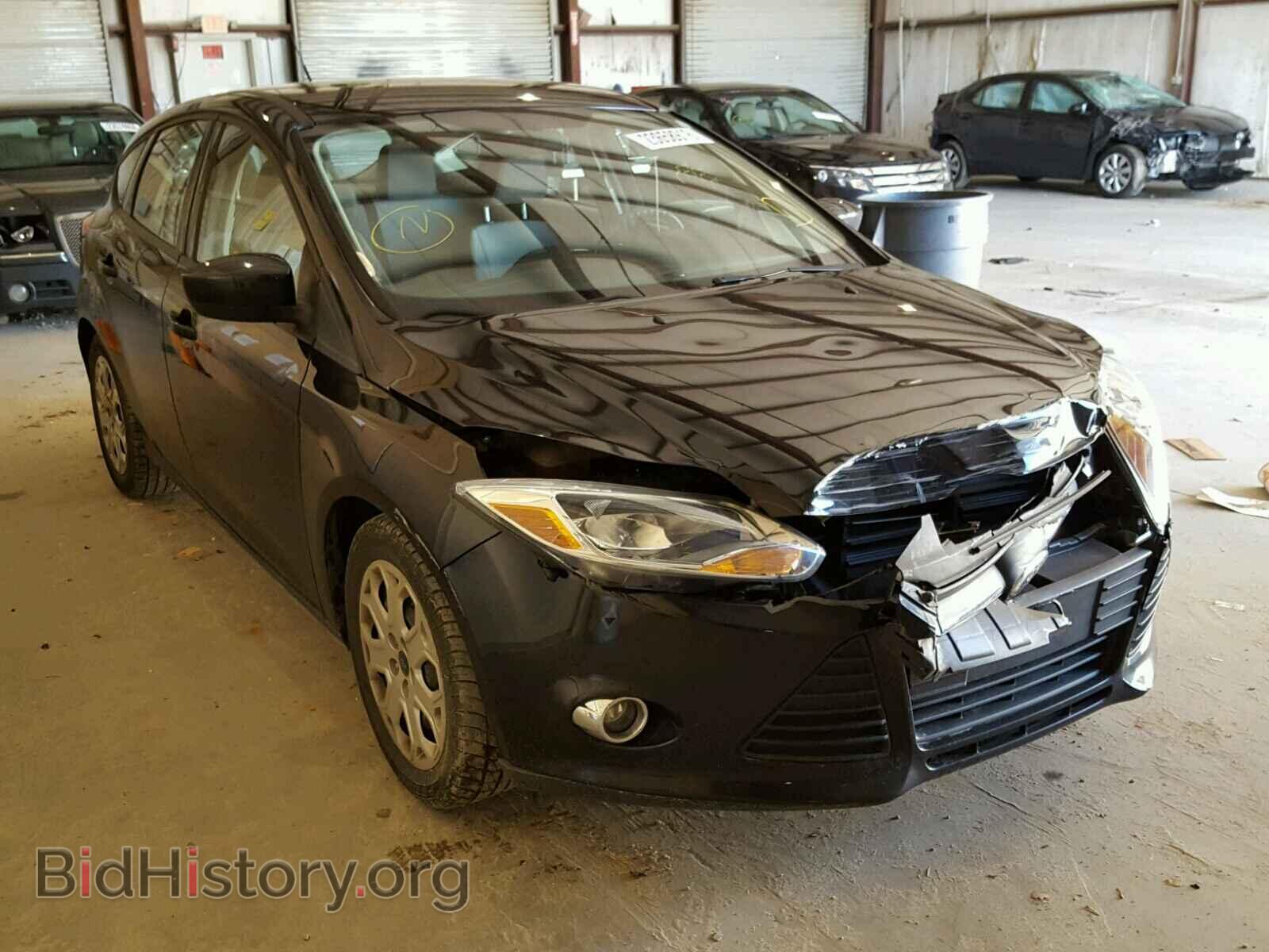 Photo 1FAHP3K2XCL443490 - FORD FOCUS 2012