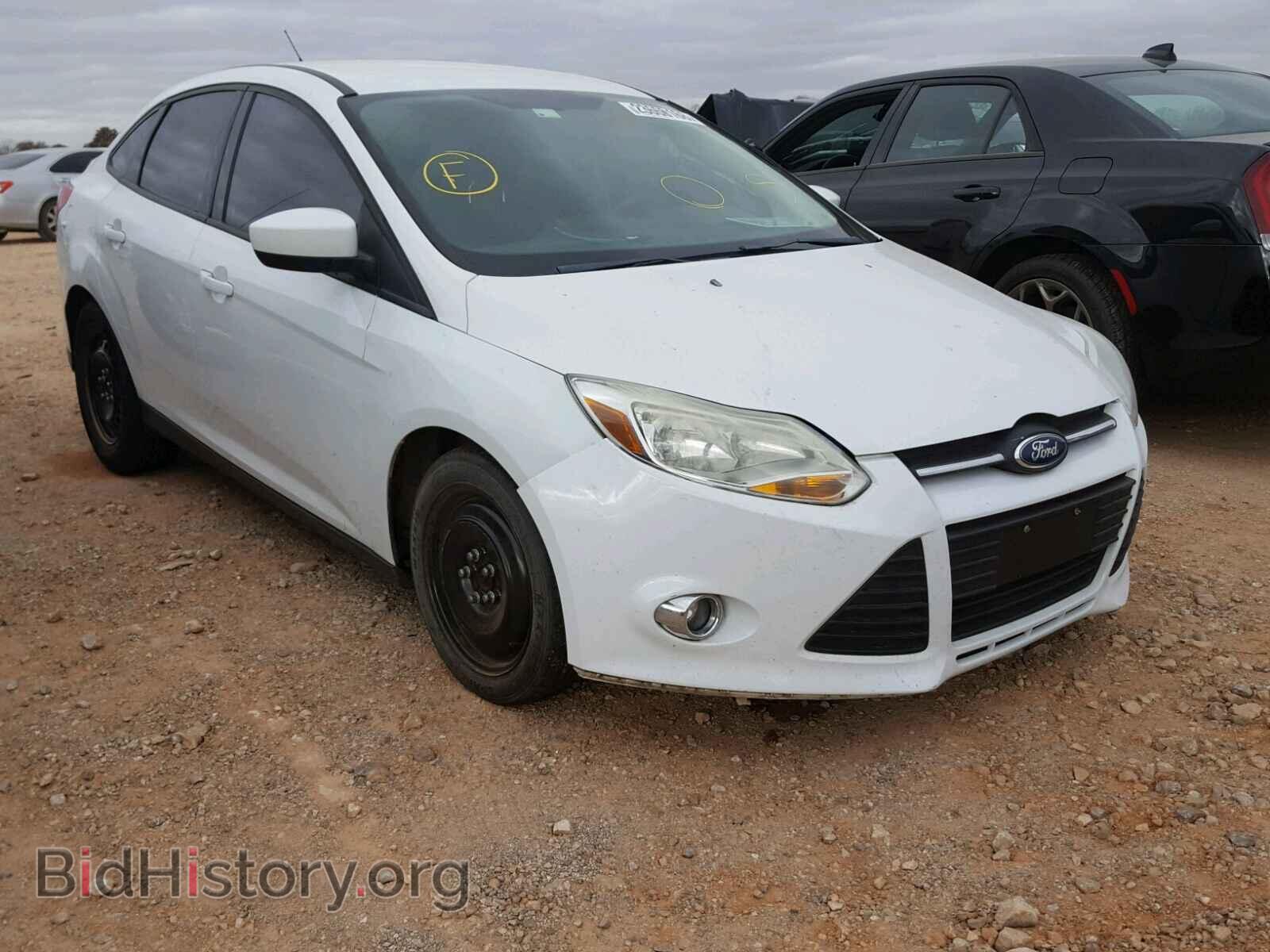 Photo 1FAHP3F21CL186570 - FORD FOCUS 2012