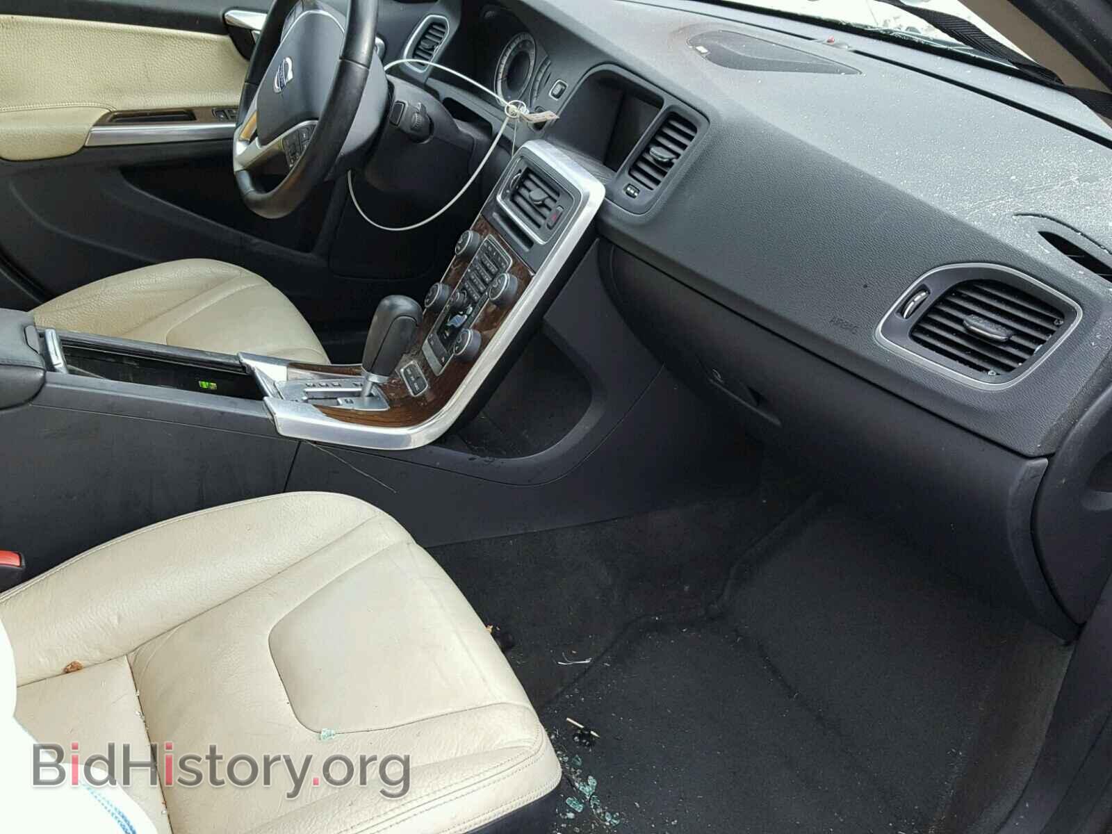 2011 VOLVO S60 - VIN: YV1902FH1B2016158 - Фото 5