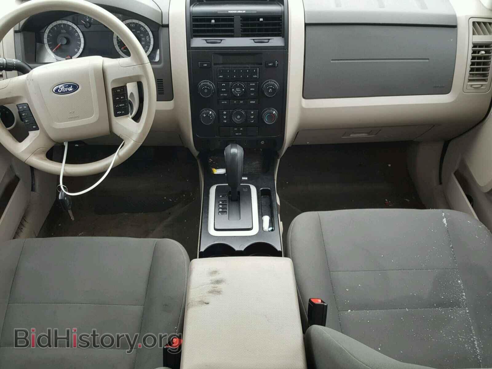 2011 FORD ESCAPE - VIN: 1FMCU9C76BKB27613 - Фото 9