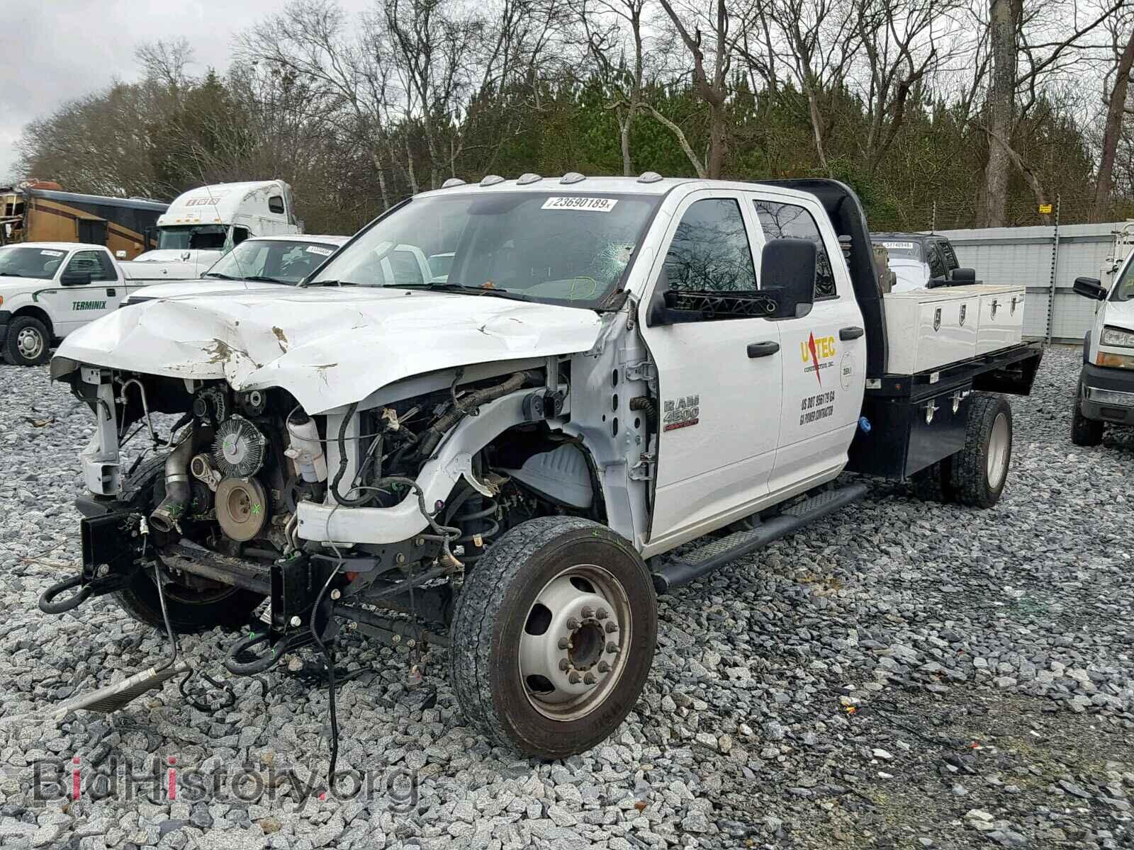2017 RAM 4500 - VIN: 3C7WRKFL4HG680833 - Фото 2