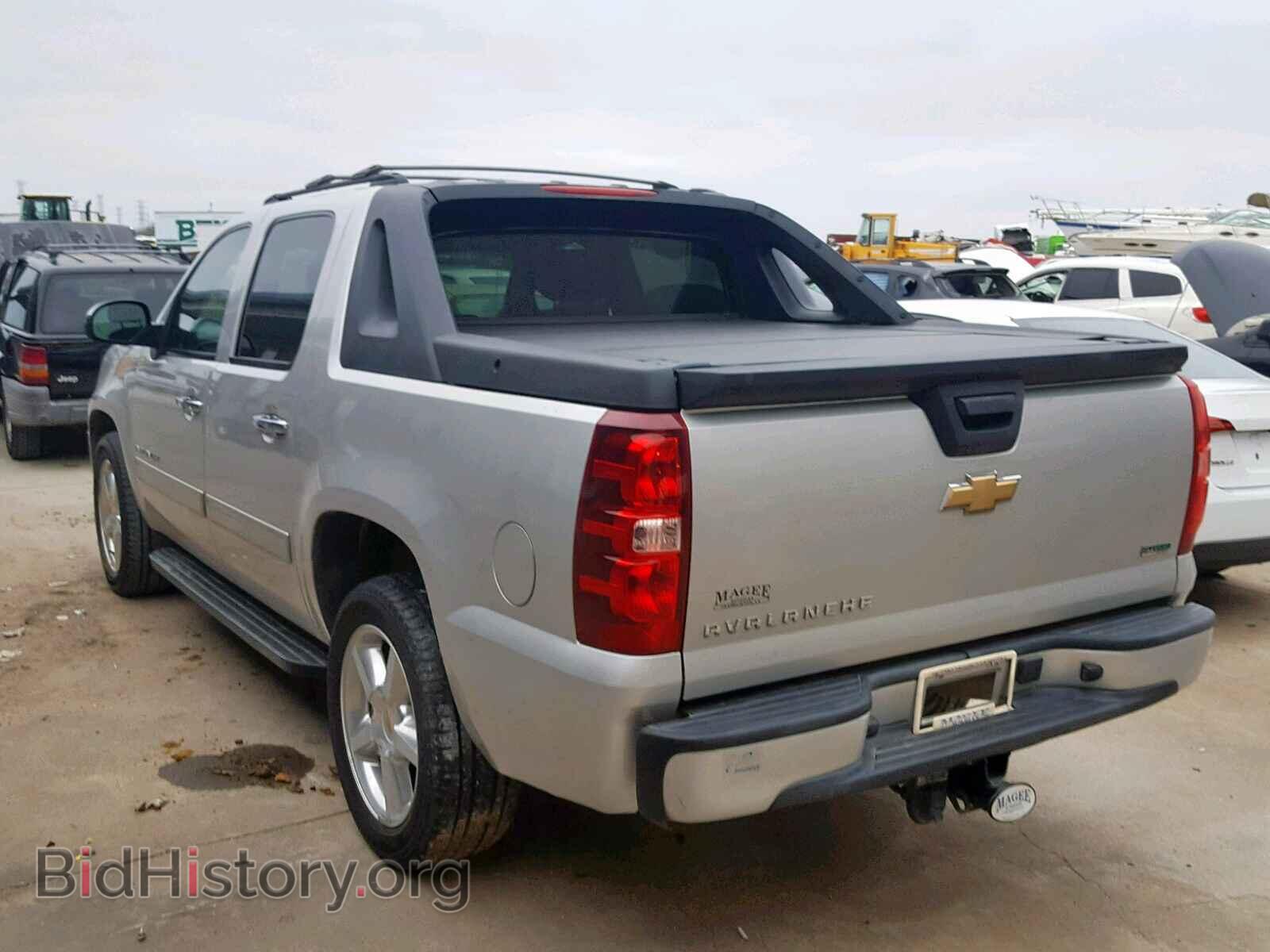 2011 CHEVROLET AVALANCHE - VIN: 3GNMCEE03BG324113 - Фото 3