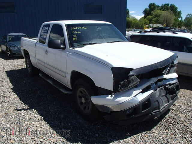 2006 CHEVROLET SILVERADO - VIN: 2GCEK19B161108165 - Фото 2