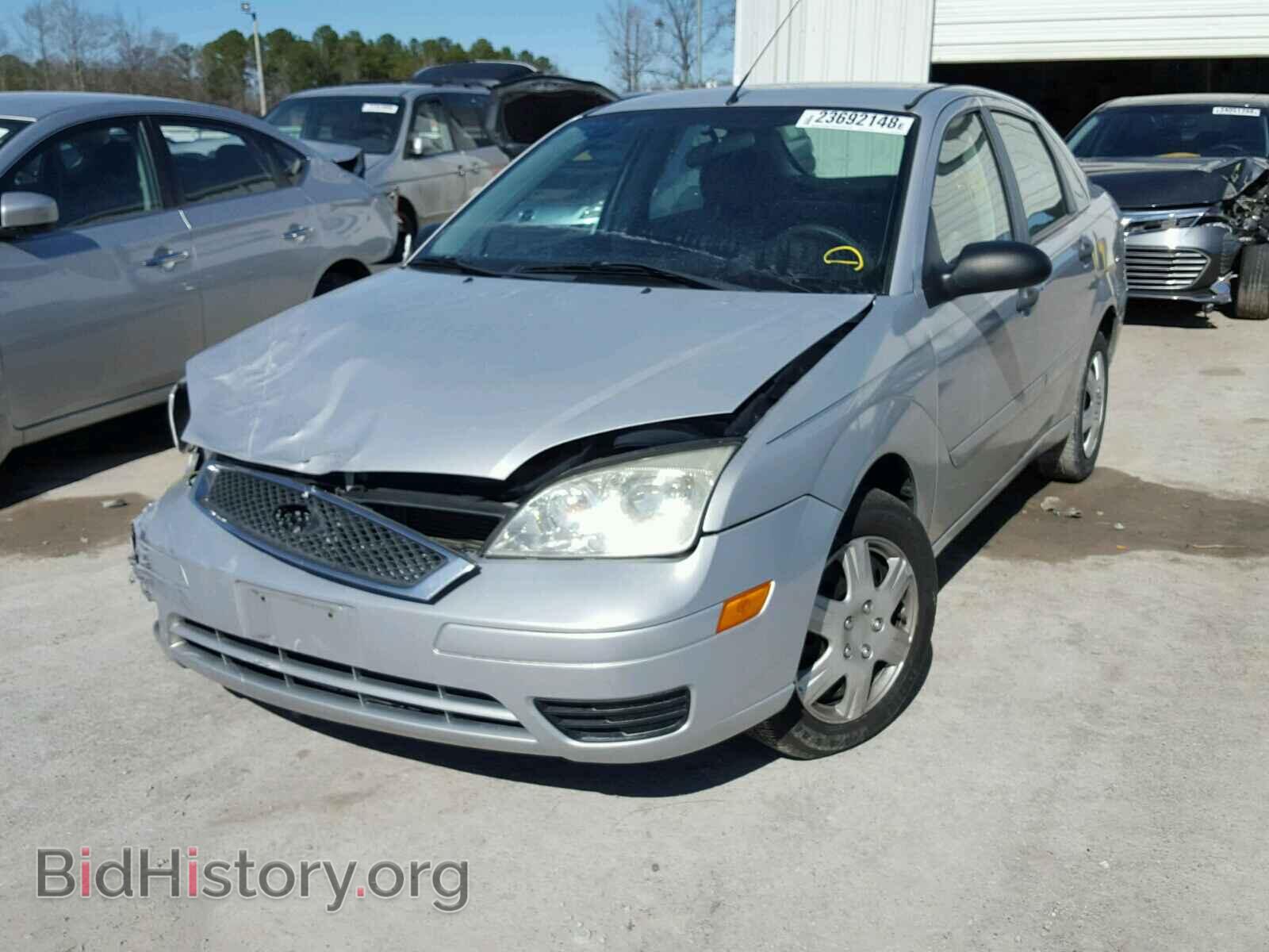 2007 FORD FOCUS - VIN: 1FAFP34NX7W352206 - Фото 2