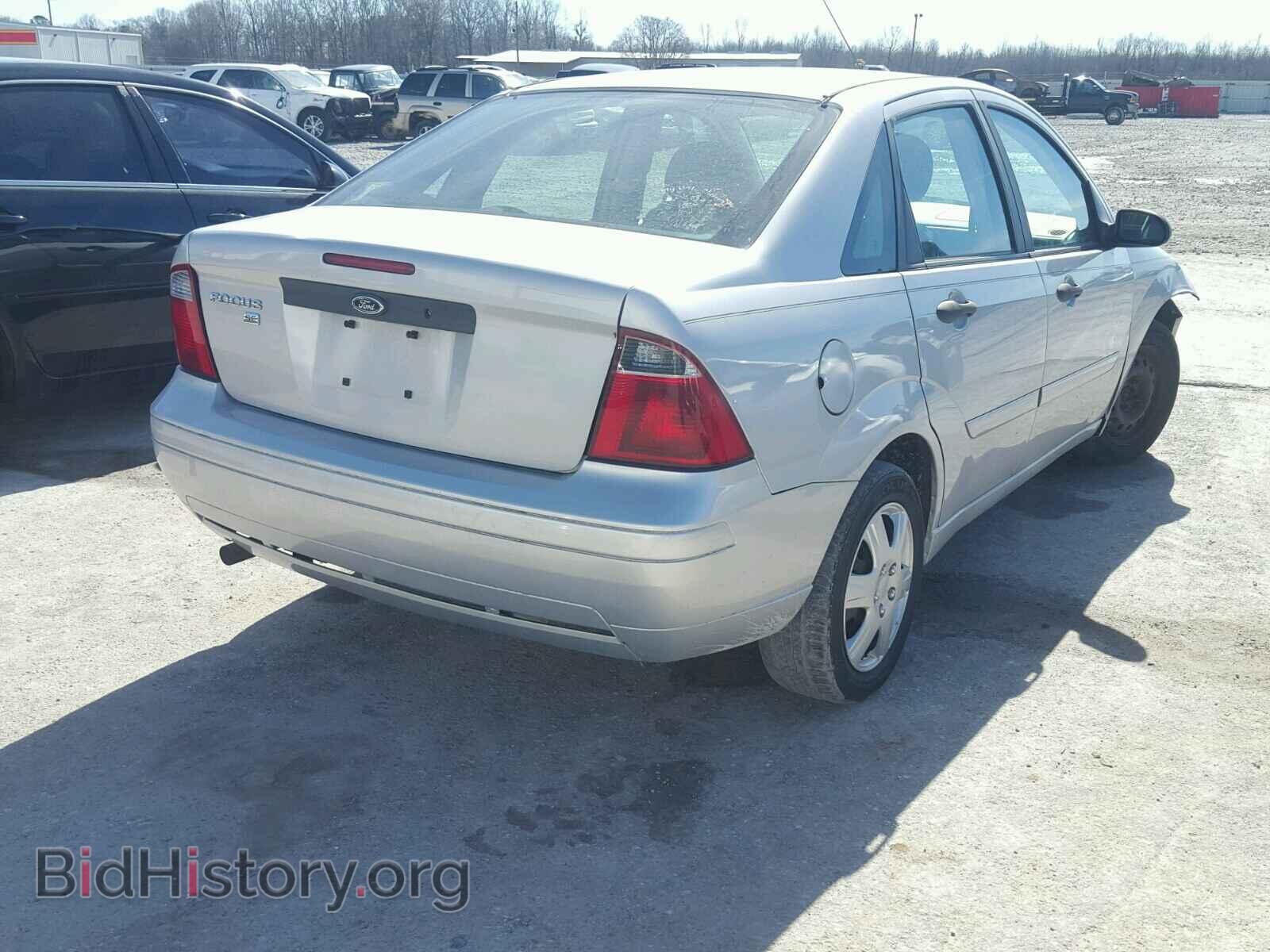 2007 FORD FOCUS - VIN: 1FAFP34NX7W352206 - Фото 4