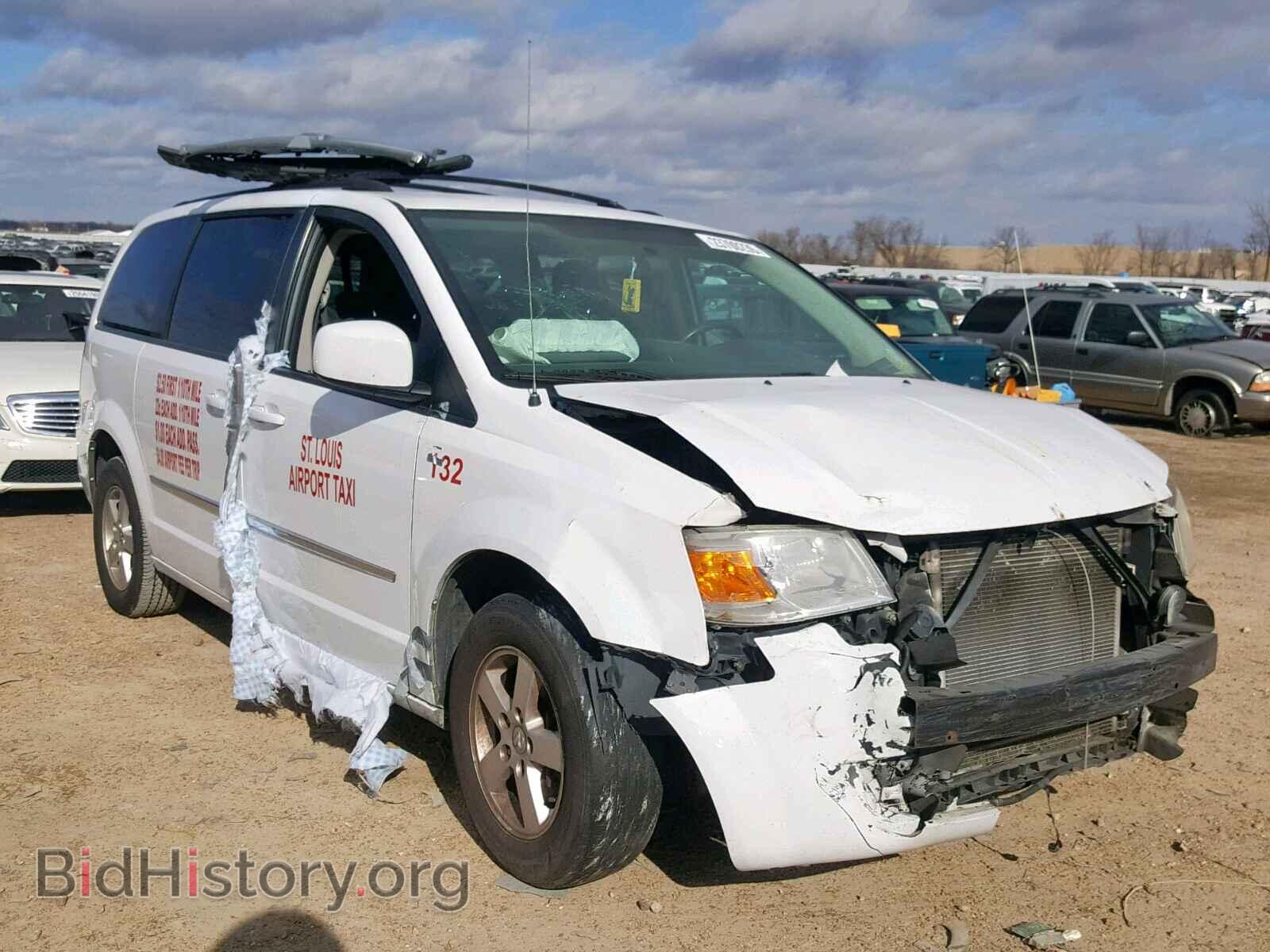 Photo 2D4RN5D19AR434632 - DODGE CARAVAN 2010