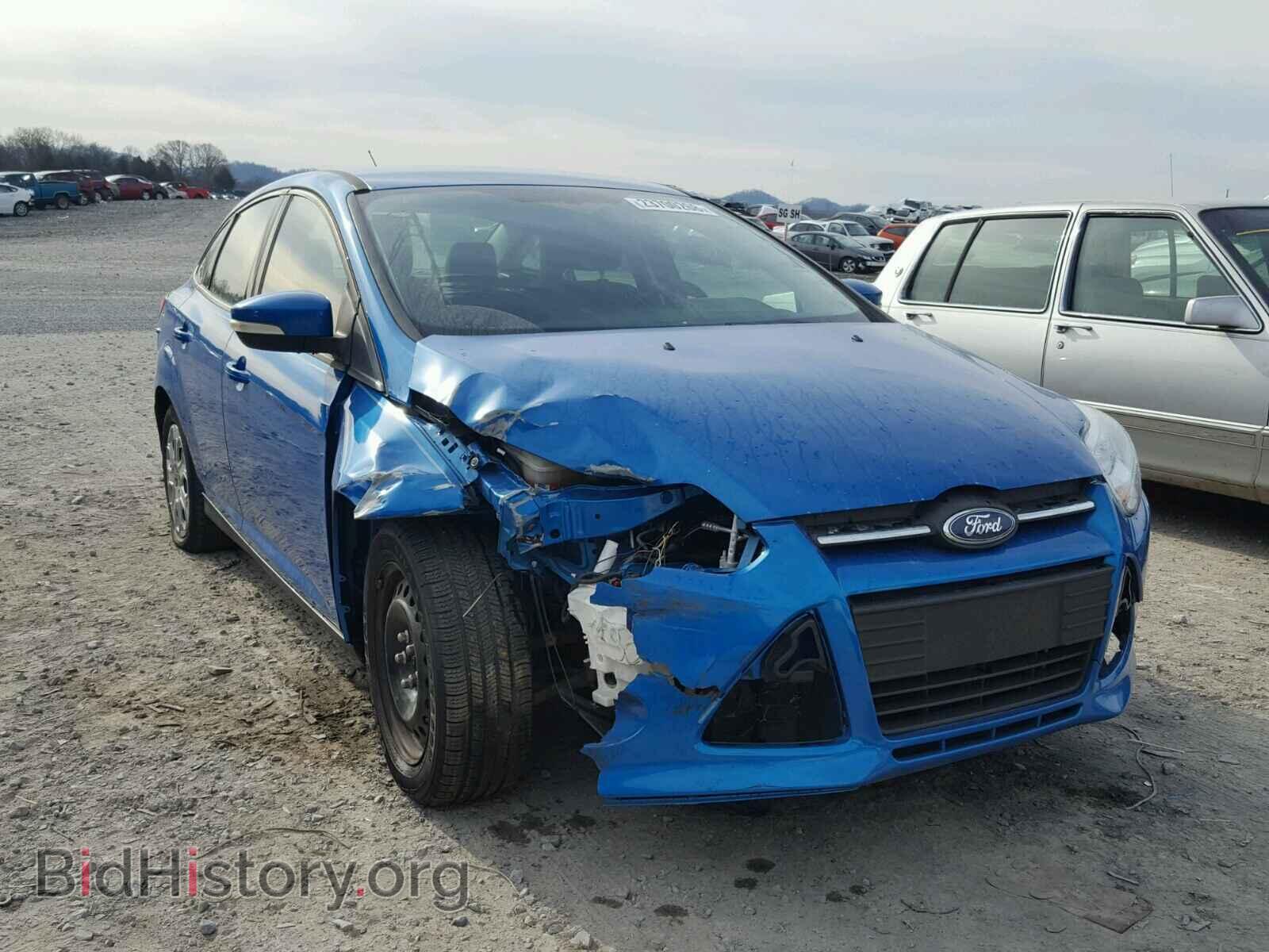 Photo 1FAHP3F25CL300666 - FORD FOCUS 2012