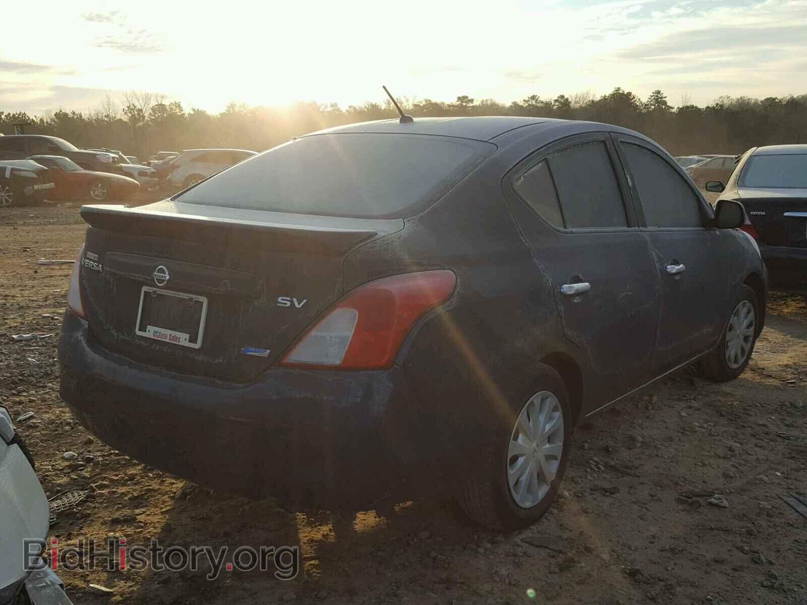 2014 Nissan VERSA (VIN 3N1CN7AP1EL821009) — фото 4 из 10