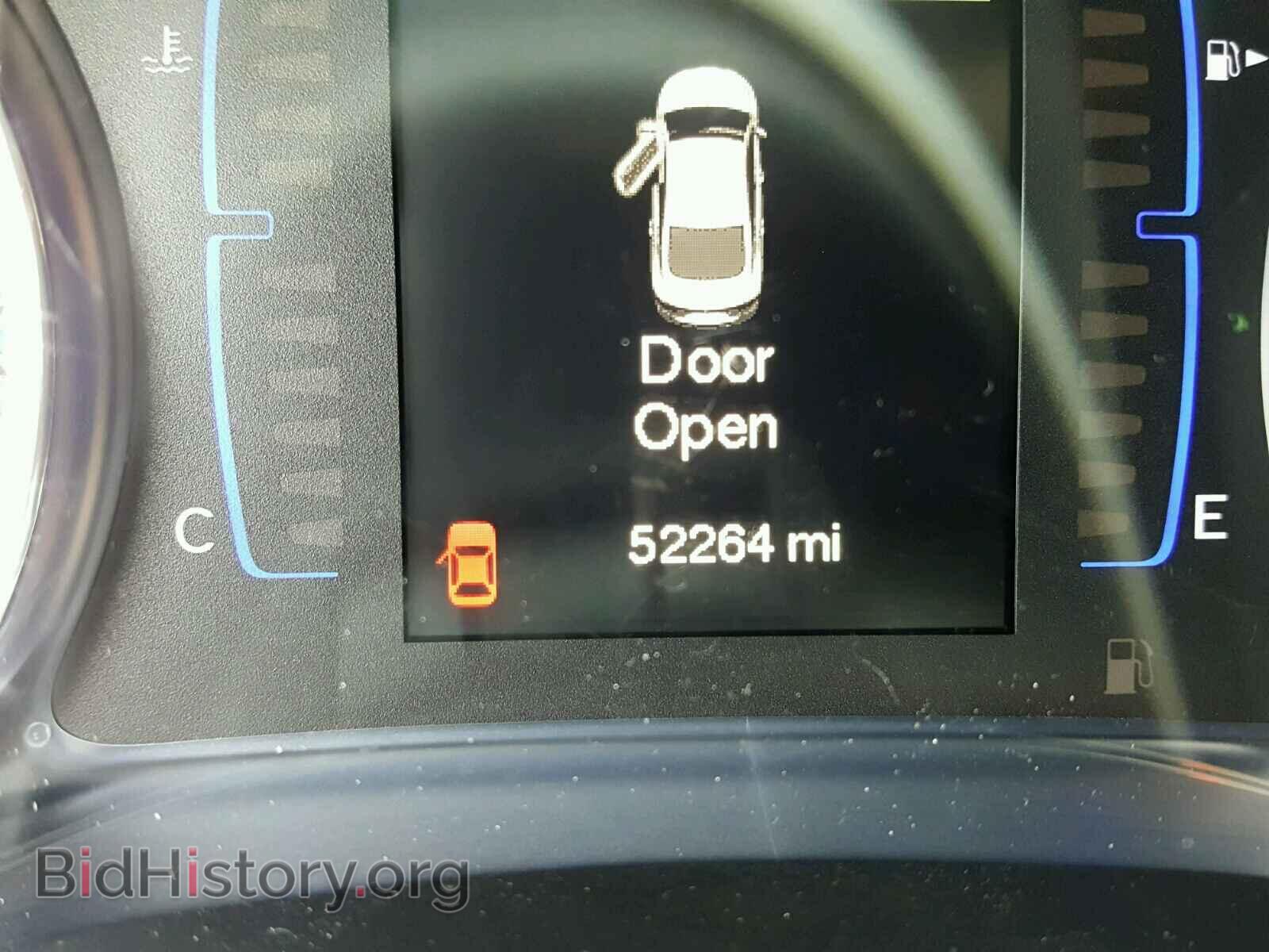 2015 CHRYSLER 200 - VIN: 1C3CCCAB0FN704656 - Фото 8