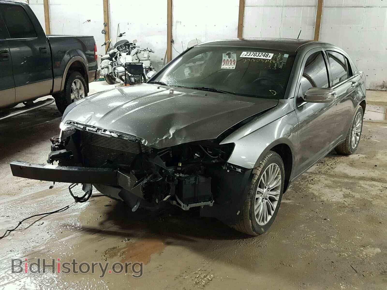 2012 CHRYSLER 200 - VIN: 1C3CCBCG5CN327109 - Фото 2
