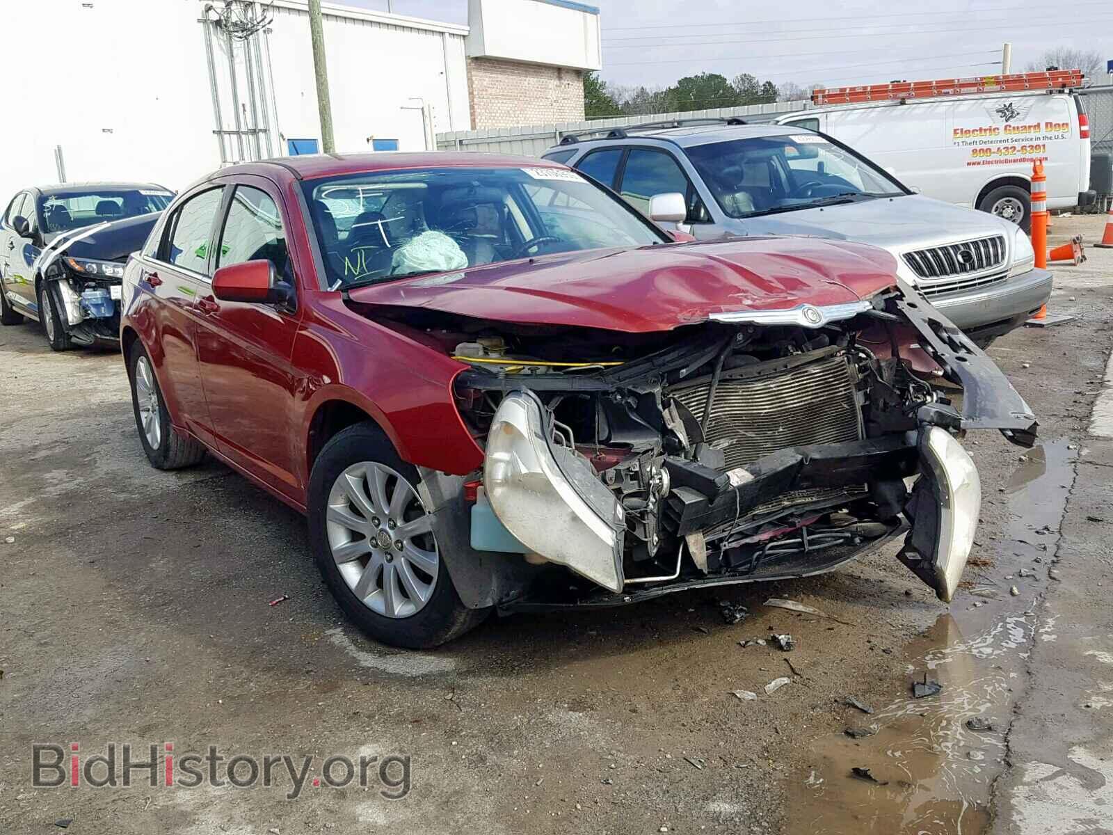 Photo 1C3CC5FB2AN137766 - CHRYSLER SEBRING 2010
