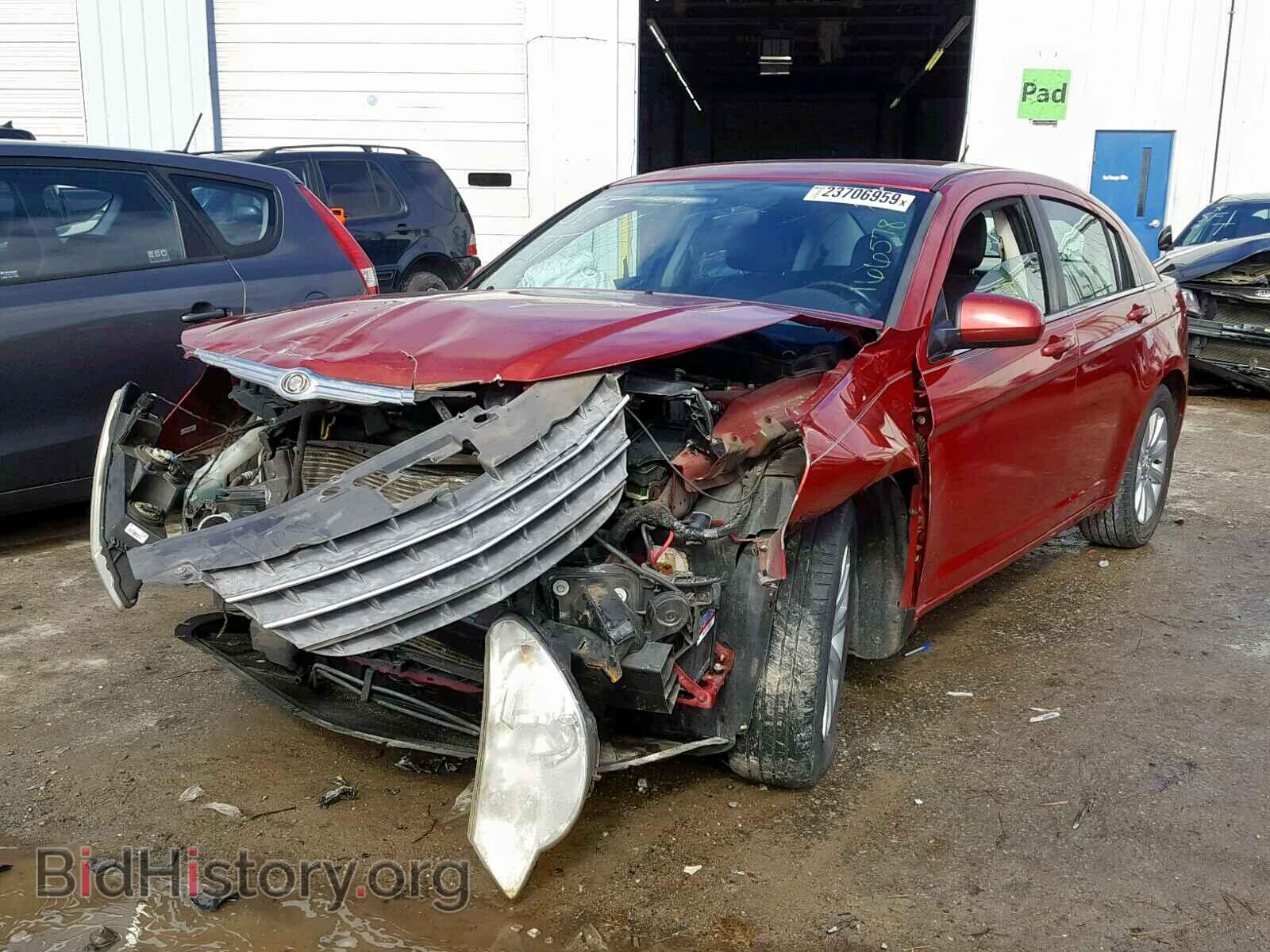 2010 CHRYSLER SEBRING - VIN: 1C3CC5FB2AN137766 - Фото 2