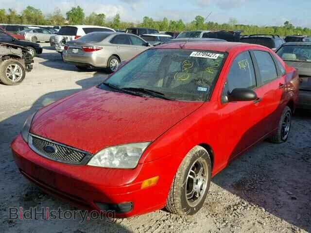 2005 FORD FOCUS - VIN: 1FAFP34N85W199211 - Photo 2