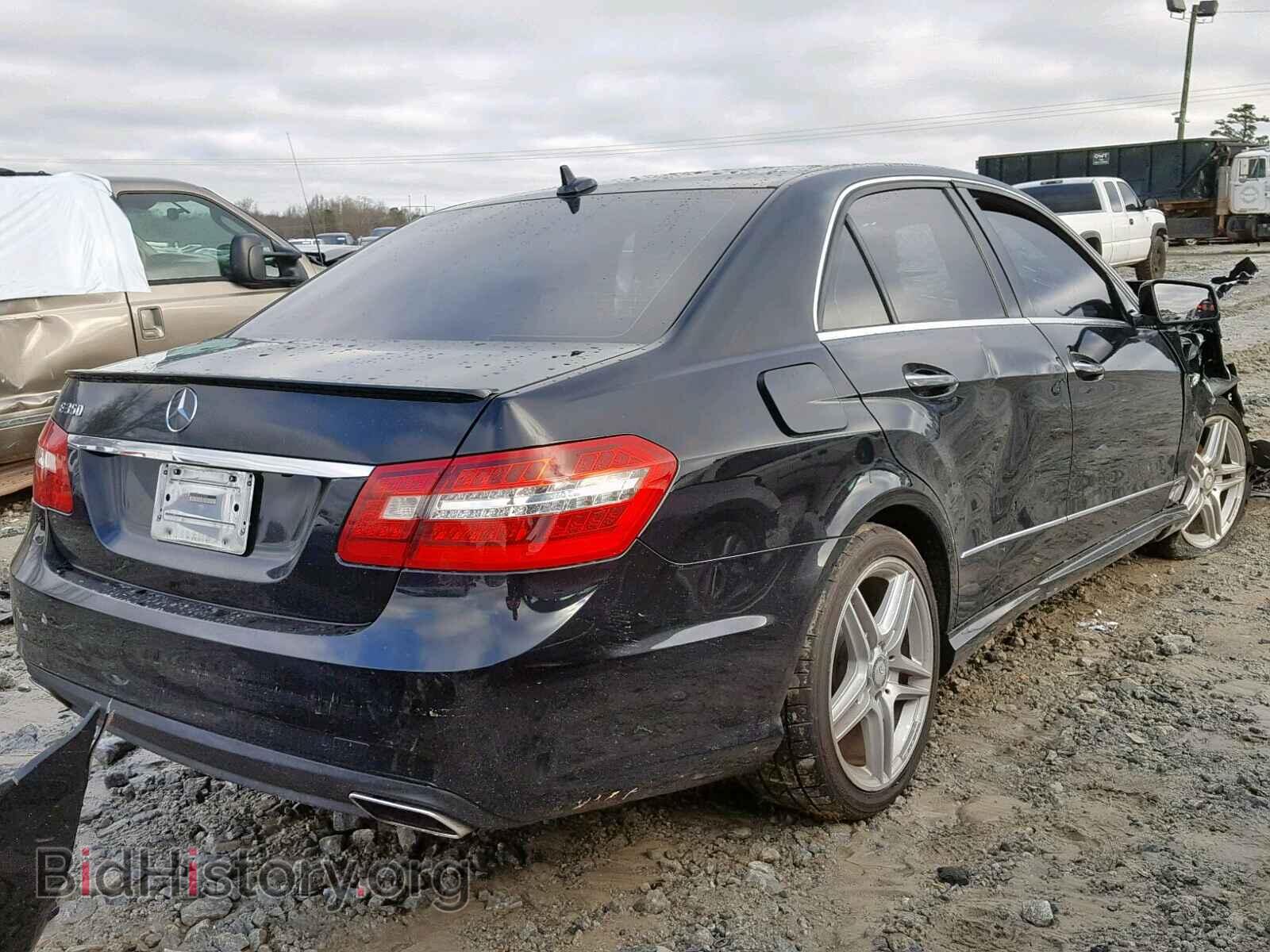 2012 MERCEDES-BENZ E 350 - VIN: WDDHF5KB3CA639328 - Фото 4
