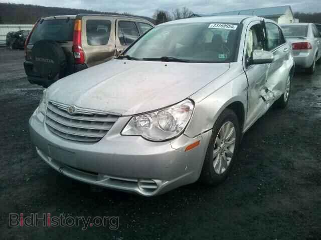 2010 CHRYSLER SEBRING - VIN: 1C3CC5FB9AN214181 - Фото 2