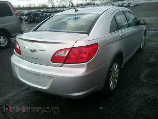 2010 CHRYSLER SEBRING - VIN: 1C3CC5FB9AN214181 - Фото 4