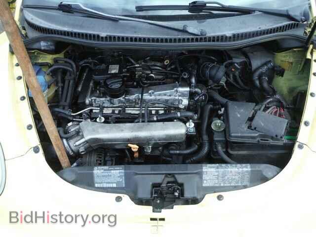 2000 VOLKSWAGEN BEETLE - VIN: 3VWCD21C9YM455232 - Фото 7