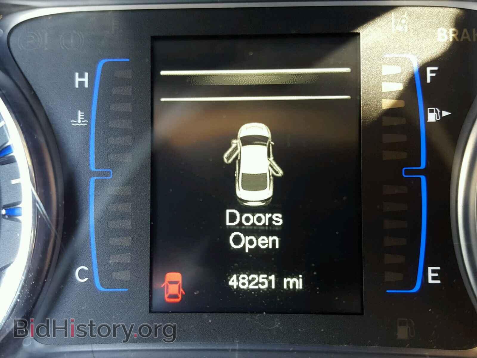 2015 CHRYSLER 200 - VIN: 1C3CCCAB7FN698600 - Photo 8
