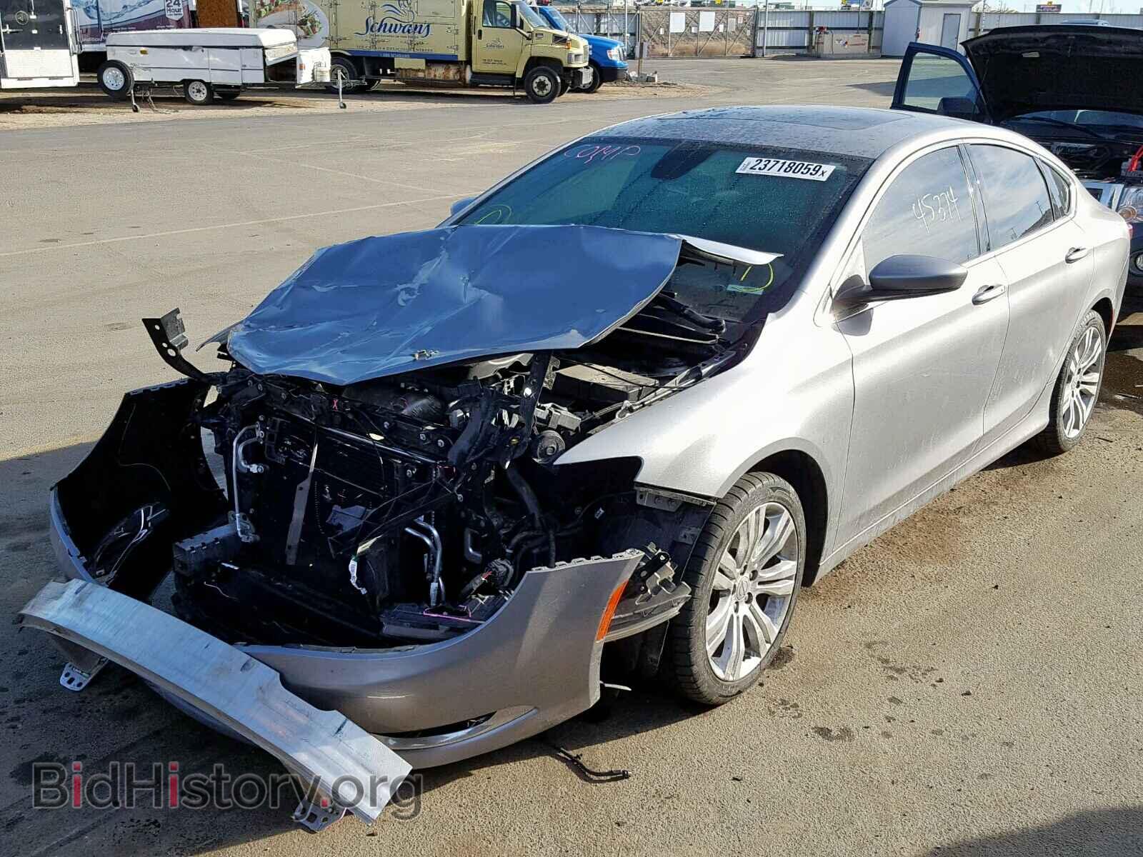 2015 CHRYSLER 200 - VIN: 1C3CCCABXFN582517 - Photo 2