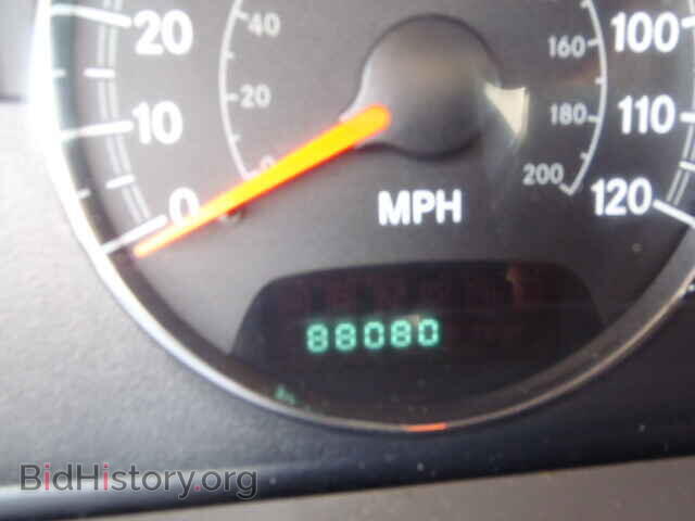 2004 CHRYSLER SEBRING - VIN: 1C3EL56R44N362135 - Фото 8