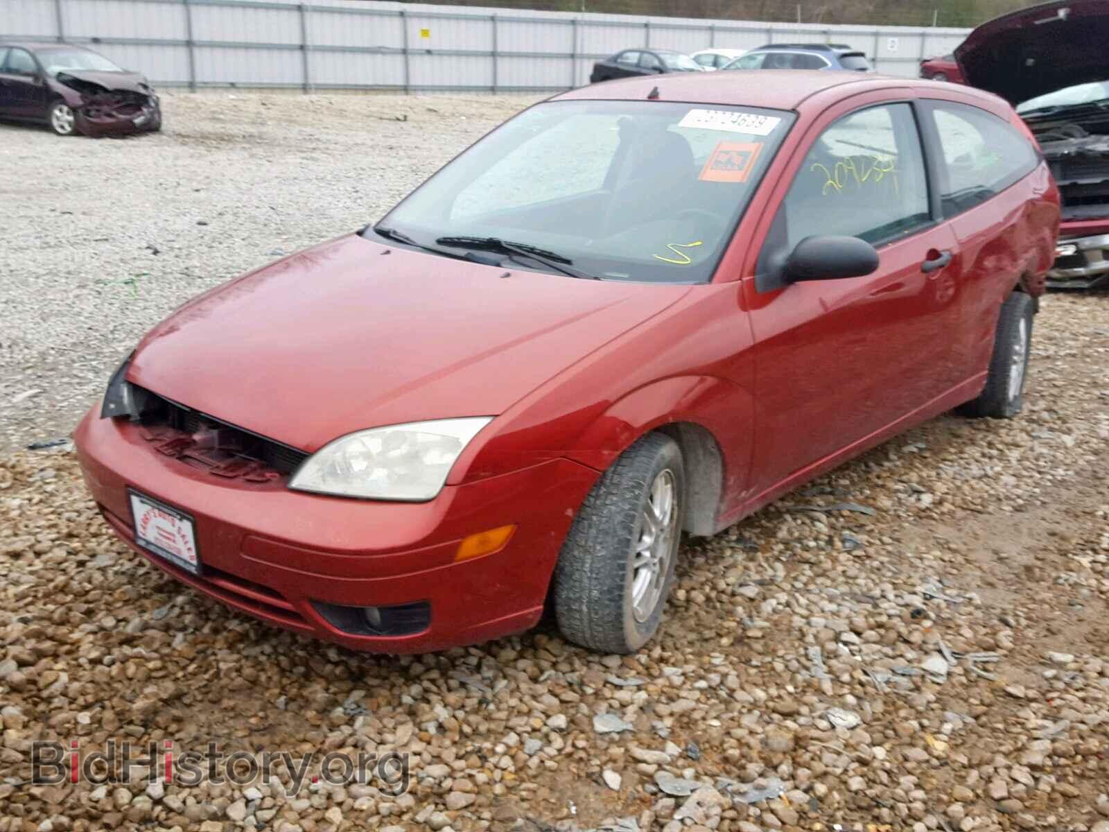 2005 FORD FOCUS - VIN: 3FAFP31N35R119028 - Фото 2