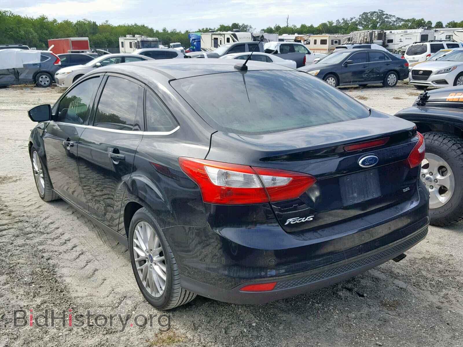 Photo 1FAHP3H29CL257012 - FORD FOCUS 2012
