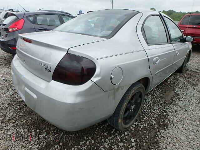 2004 DODGE NEON - VIN: 1B3ES56C24D519212 - Фото 4